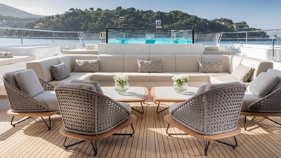 yacht-seven-sins-201709-exterior-04-59c28ac5b13f7_v_default_medium.jpeg