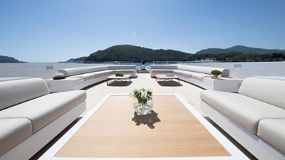 yacht-seven-sins-201808-exterior-02-5b7587435af54_v_default_small.jpeg