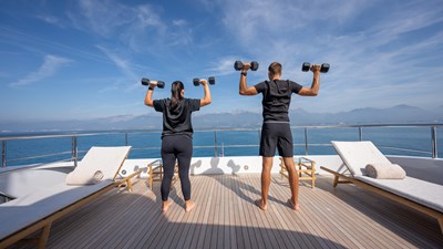 motor-yacht-reliance-for-charter-65.jpg