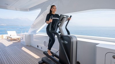 motor-yacht-reliance-for-charter-66.jpg