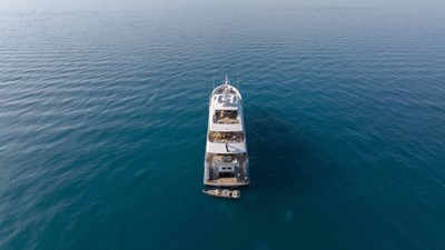 motor-yacht-reliance-for-charter-84.jpg