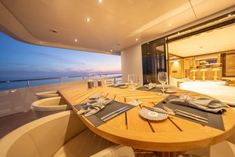 motor-yacht-reliance-for-charter-99.jpg