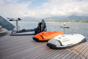 motor-yacht-reliance-for-charter-104.jpg