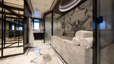 motor-yacht-reliance-for-charter-115.jpg