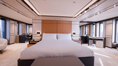 motor-yacht-reliance-for-charter-124.jpg