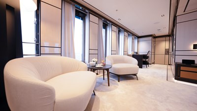 motor-yacht-reliance-for-charter-130.jpg