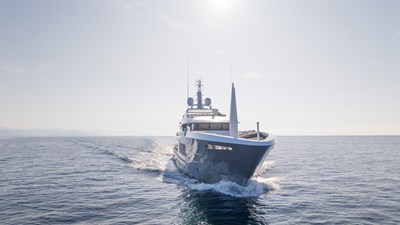 motor-yacht-reliance-for-charter-148.jpg