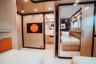 my-heeus-bering-yachts-44m-23.jpg
