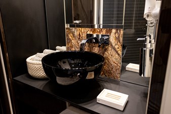 Azimut 77S 2017    Yacht MLS # 26