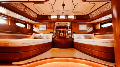 18MASTER CABIN
