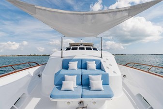 BOW SEATING