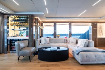 MAIN SALON