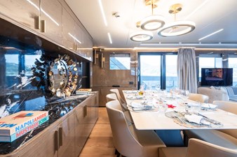 MAIN SALON DINING