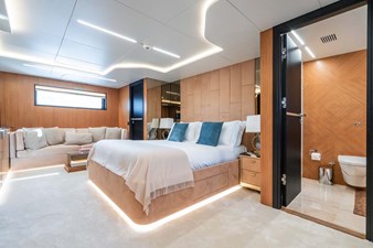 LOWER DECK VIPMASTER CABIN