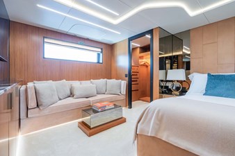 LOWER DECK VIPMASTER CABIN
