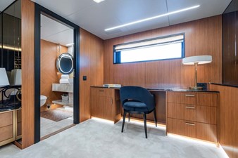 LOWER DECK VIPMASTER CABIN