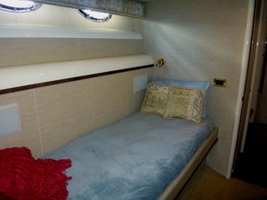 Hour Time 35 Single Guest Stateroom Stbd top bunk removed