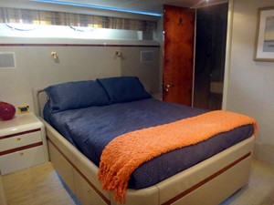 Hour Time 33 VIP Stateroom