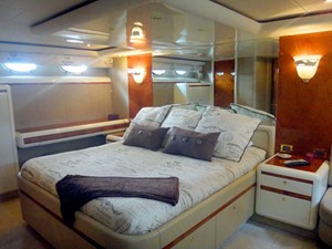Hour Time 29 Master Stateroom