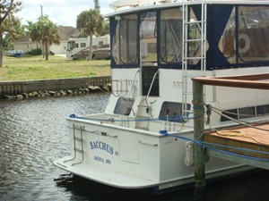Bacchus III 1 44' Tollycraft starboard aft profile