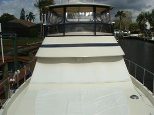Bacchus III 4 44' Tollycraft foredeck aft