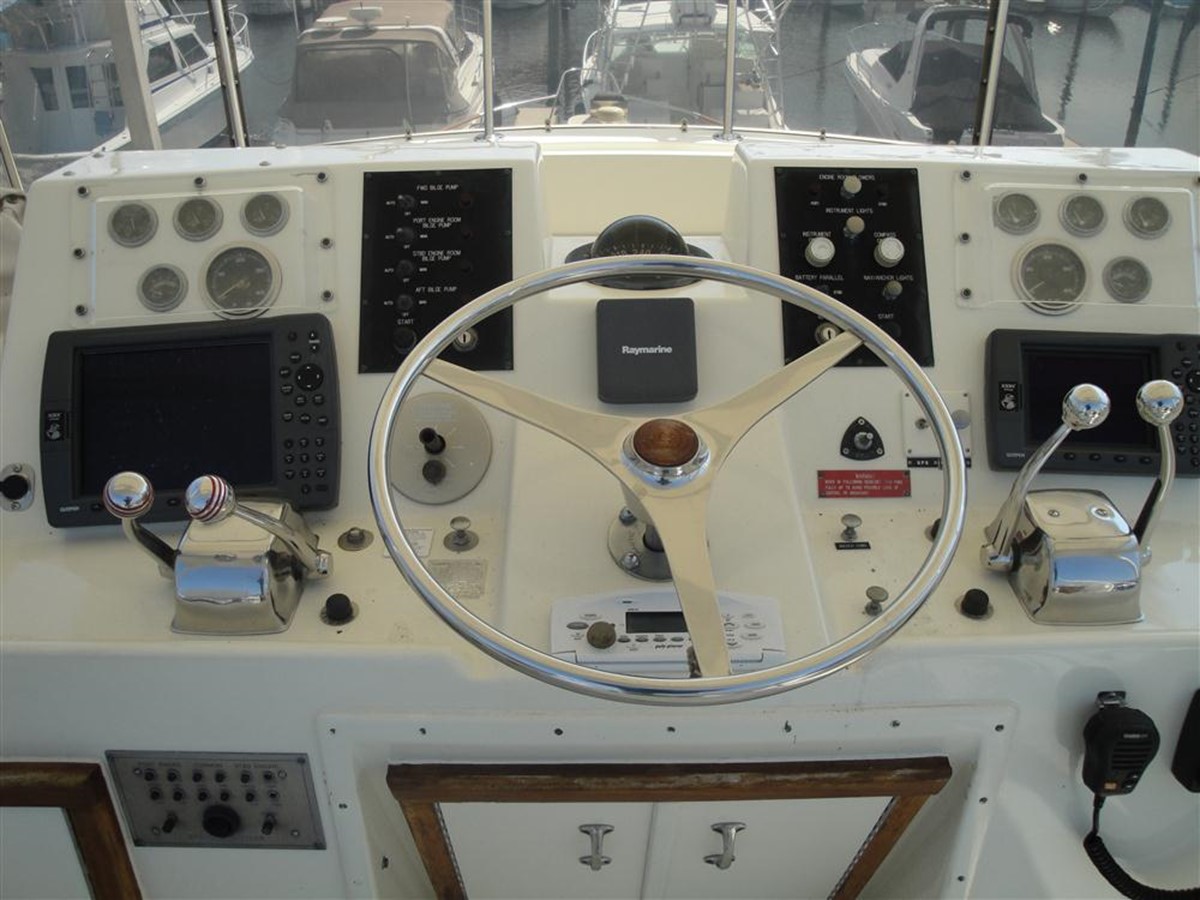 First Class Motor First Class Motor Yacht HATTERAS 53' 1985 | YATCO