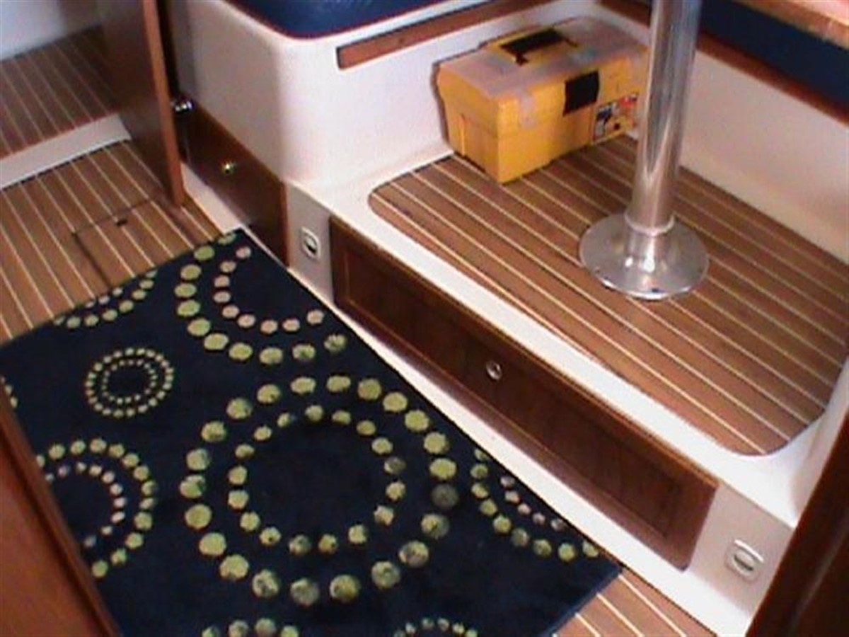 Rhapsody in Blue Cruising Yacht MAINSHIP 34' 2002 | YATCO