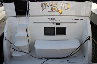 Tally Ho III 33 Aft Transom Storage Box