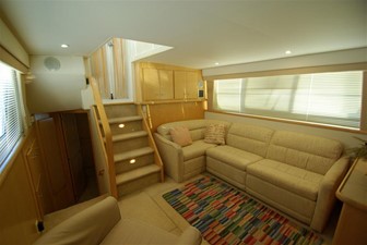 Tally Ho III 2 Salon