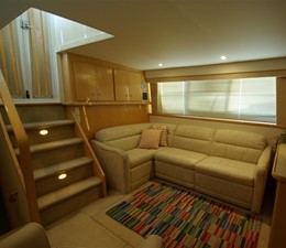 Tally Ho III 3 Salon