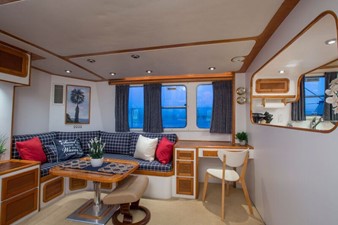 SHEARWATER 5 Saloon View Port