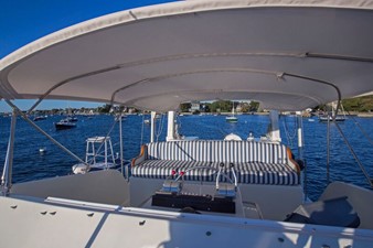 SHEARWATER 22 Flybridge View Aft
