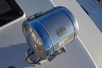 SHEARWATER 28 Search Light