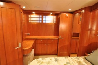 Imagine 35 master stateroom starboard side