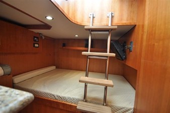 Imagine 50 Capt/Crew double berth