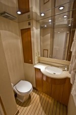 ROCHELLE 26 Crew bath