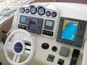 Queen Bee 23 Upper Helm