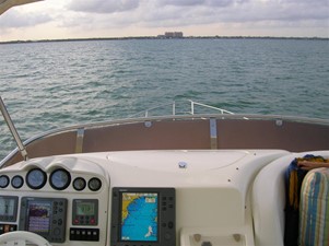 Queen Bee 24 Upper Helm