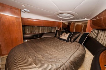 JOLIE 8 Master Stateroom
