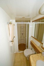 HELENA 14 Master Shower