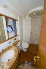 HELENA 16 Guest Bath