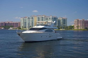 HELENA 24 Port View