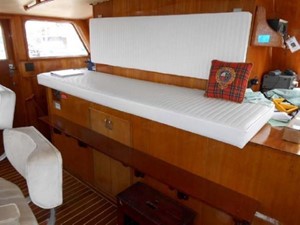 Island Waters 31 