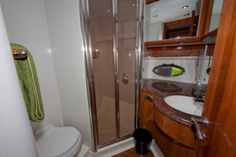 MAGIC EAGLE 16 VIP Guest Bath