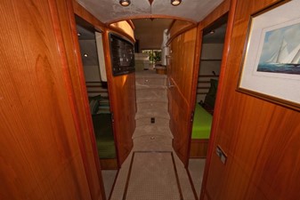 MAGIC EAGLE 20 Companionway