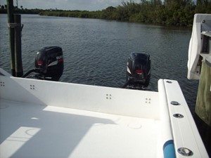 36 Twin Vee 1 Cockpit
