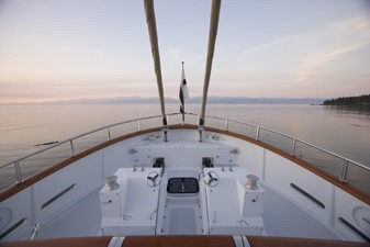 Wanderbird 5 Fore Deck