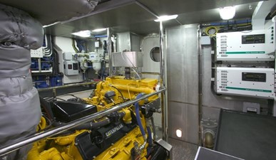 Wanderbird 17 Engine room