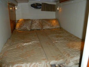 Regal 3860 Commodore 12 Mid Cabin