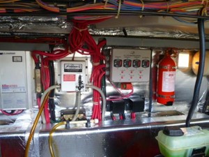 Regal 3860 Commodore 17 Engine room